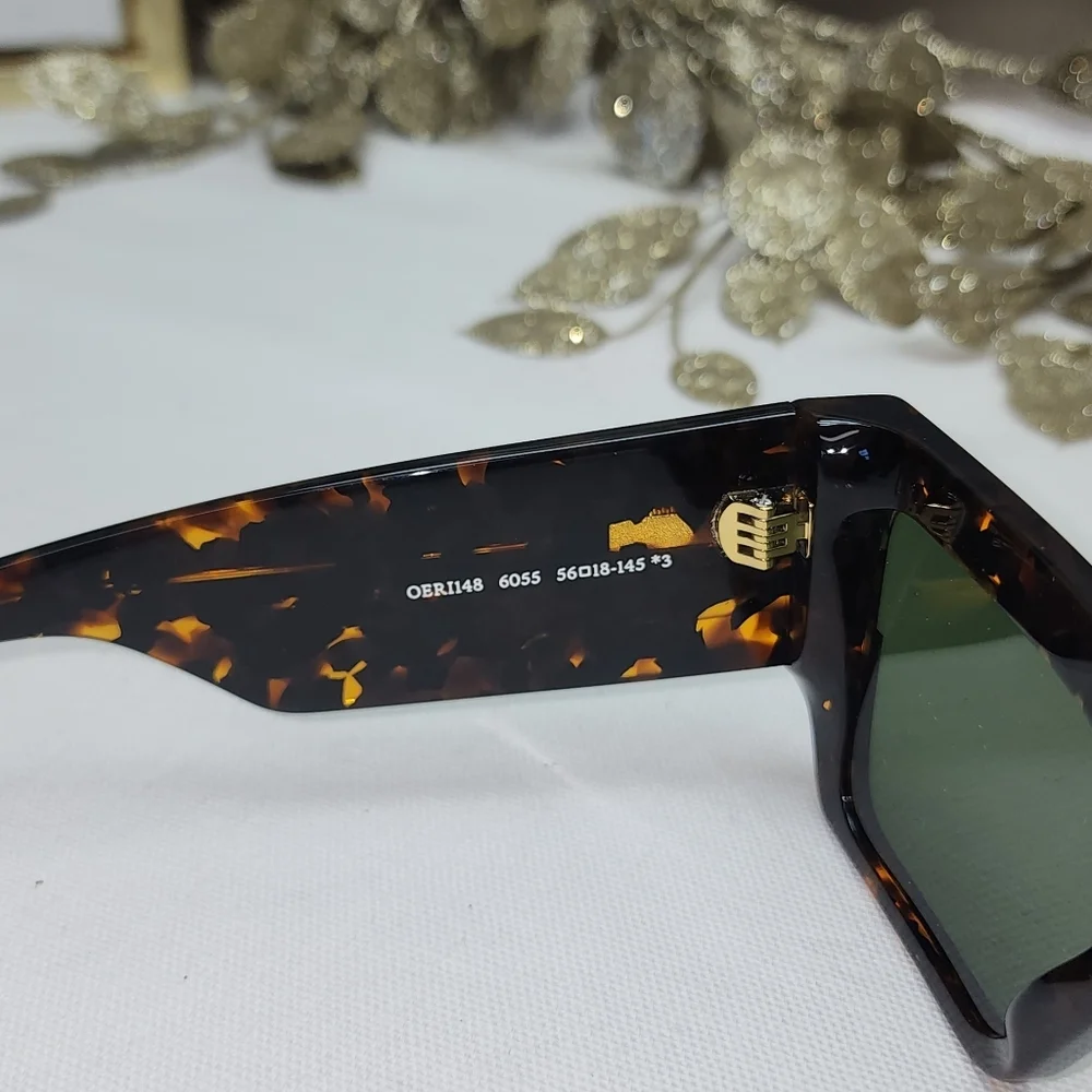 NWOT Authentic OFF-WHITE OERI148 DOVERHavana Squared Sunglasses With Carry Case